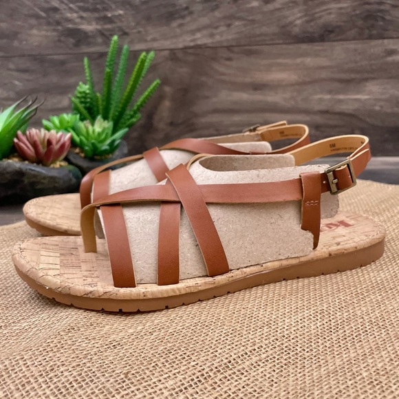 ⛔️SOLD⛔️ NIB Korks Felicity Crisscross Strap Flat Sandal - Picture 4 of 12